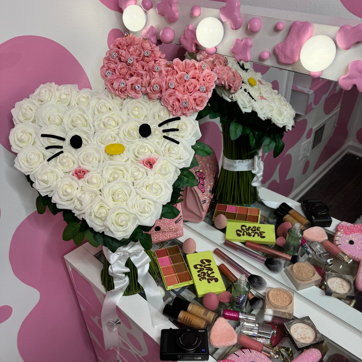 Hello Kitty Bouquet Stand